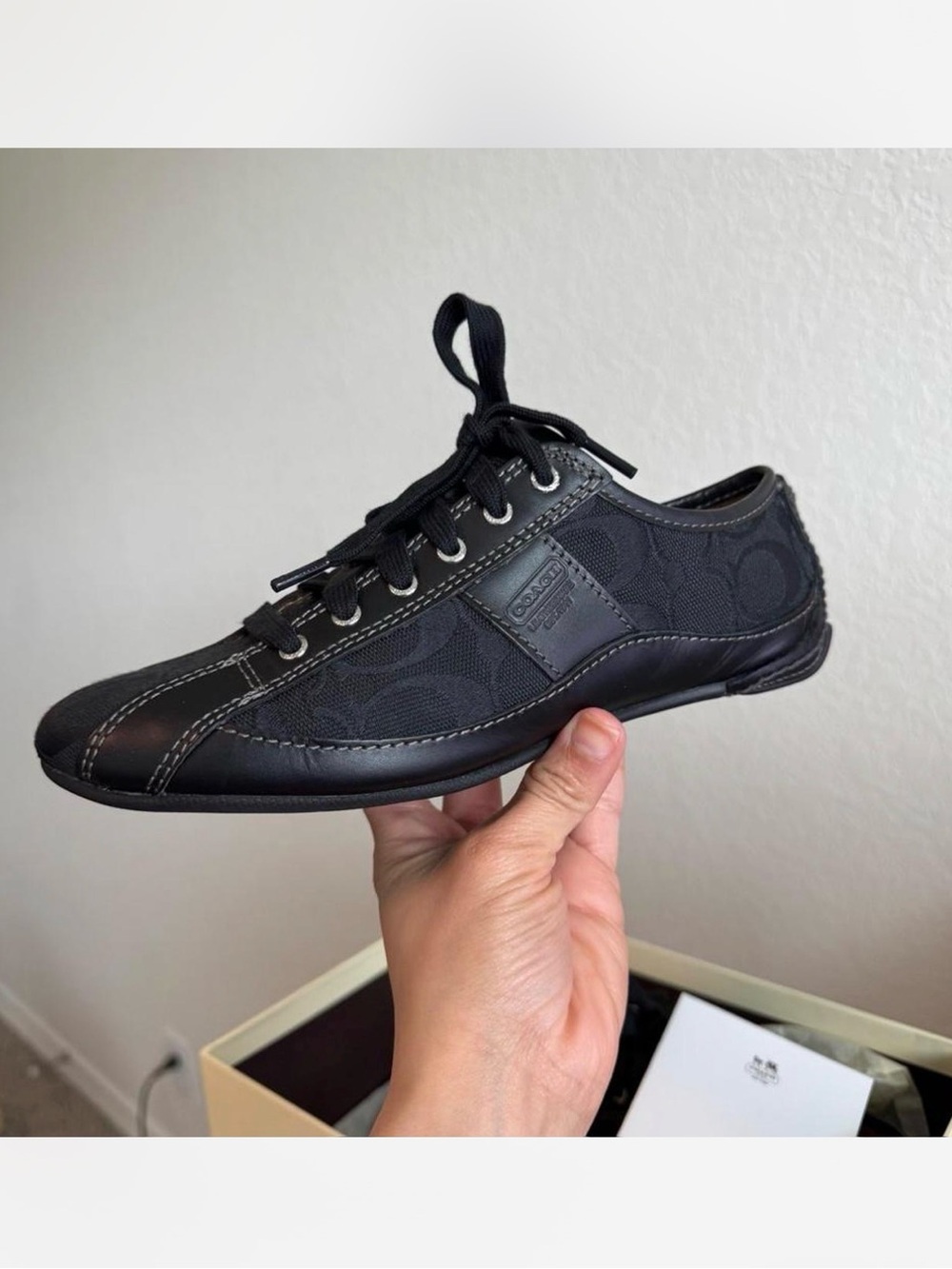 Authentic Coach women’s black Lace-Up Sneaker